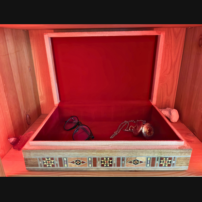 Şam Mozaik Takı ve Hatıra Kutusu – Zarif El Yapımı Tasarım