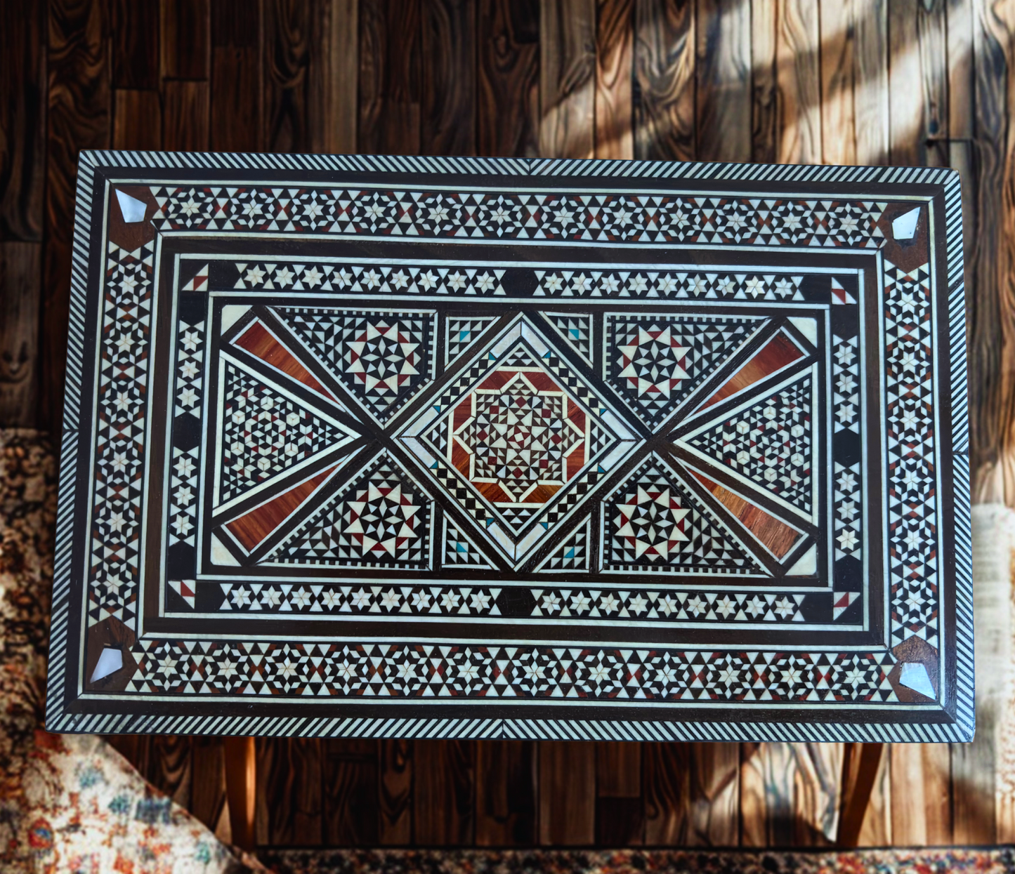 1970 Vintage Şam Takı Kutusu – Sedef Kakma Sanatı