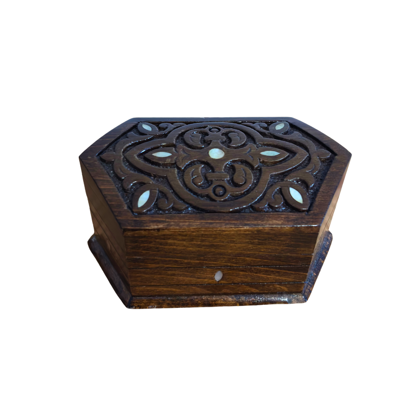 El Oyması Kayın Ahşap Kutu – Sedef ve Kadife Astar, Zamansız Doğu Tasarımı