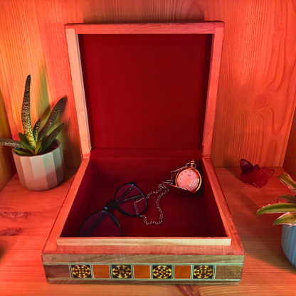 Şam Mozaik Kutusu – El Yapımı Takı ve Hatıra Kutusu