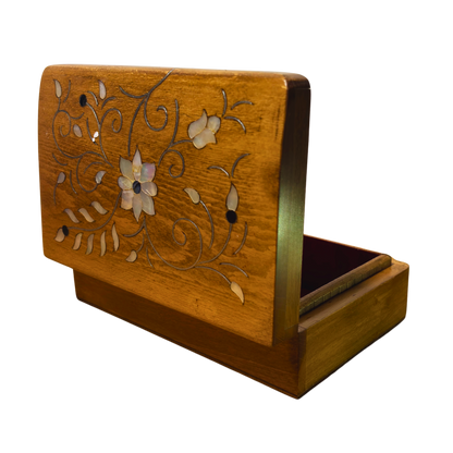 Handgefertigte Luxusbox aus Damaskus – Perlmutt & Samteleganz