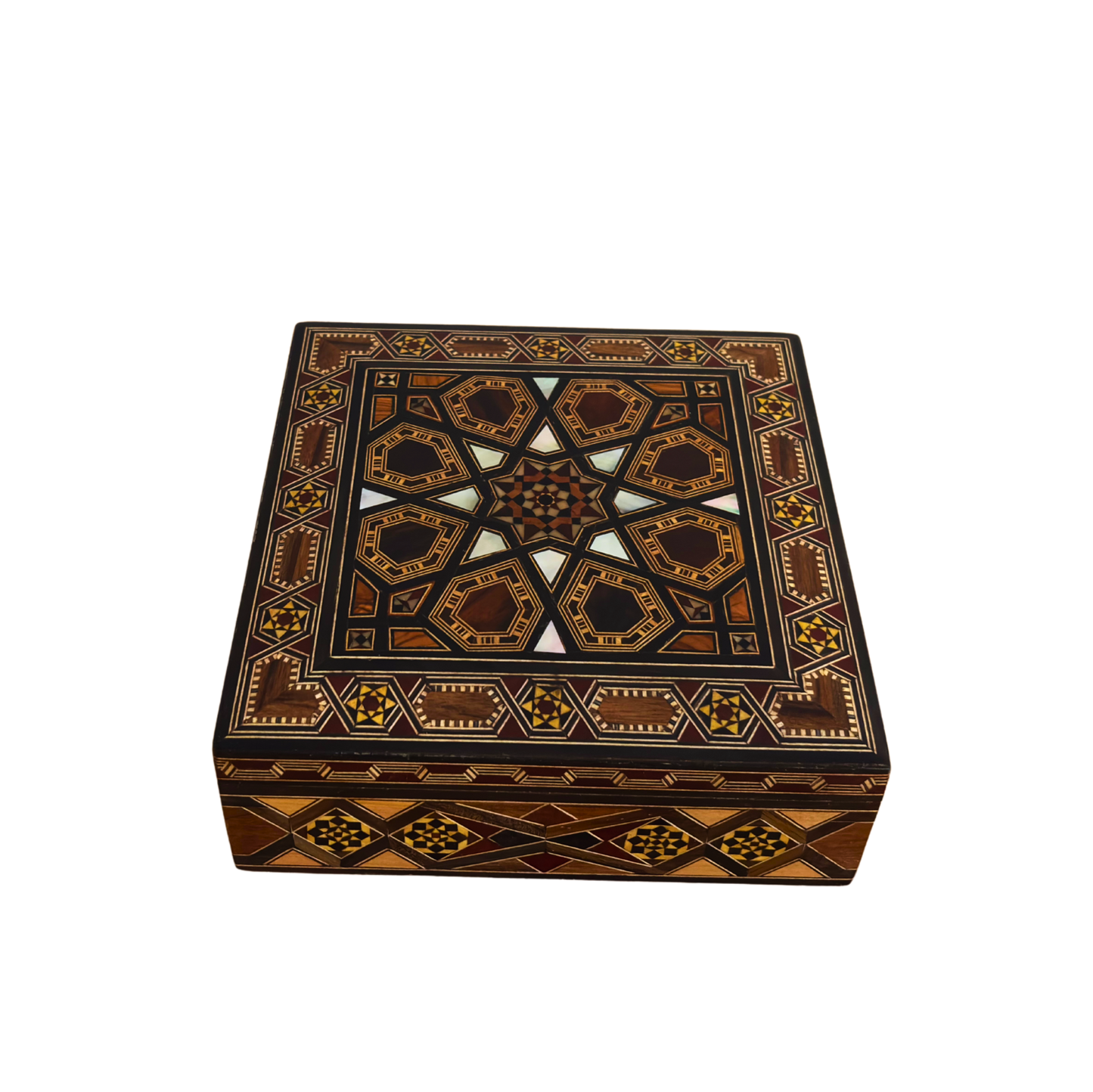 Usta Gaby Al Dayeh’ten Şam Mozaik Kutusu – Sedef ve Kadife Zarafeti