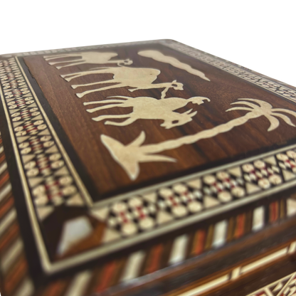 1970’ler Vintage Şam Deve Mozaik Kutusu – El Yapımı Suriye Sanatı