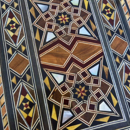 Şam Mozaik El Çantası – Sedef İşlemeli ve Kadife Astarla El Yapımı Zarafet