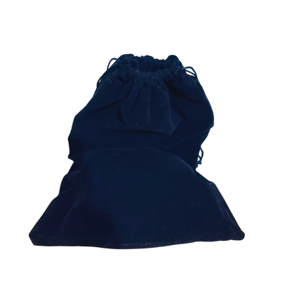 Tavla Taşları Seti – Siyah ve Beyaz Zarlarla